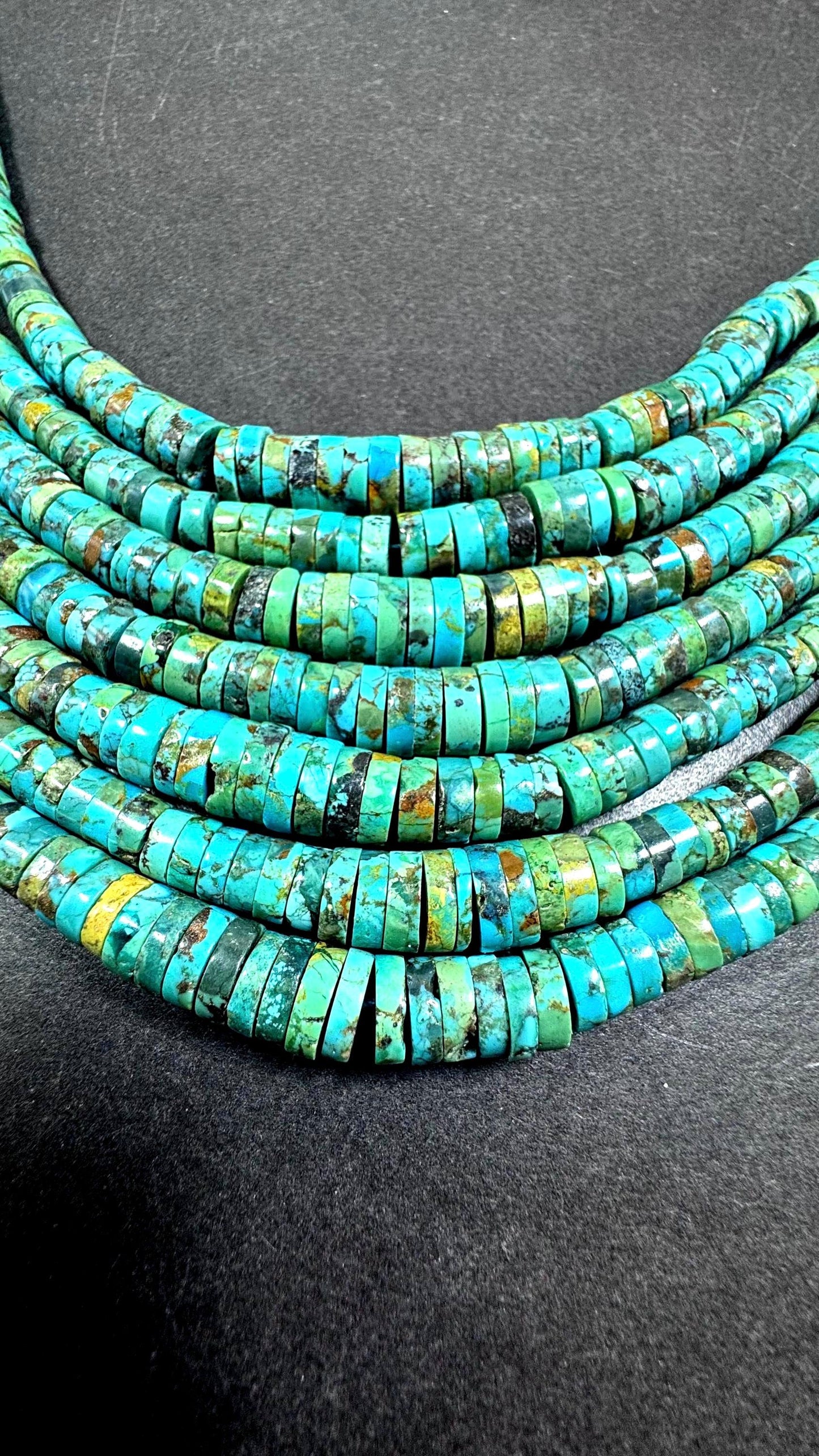 100% Natural Turquoise bead. Graduated. Beautiful Natural blue turquoise color.. Not treated ! Excellent quality . Full strand 15.5”