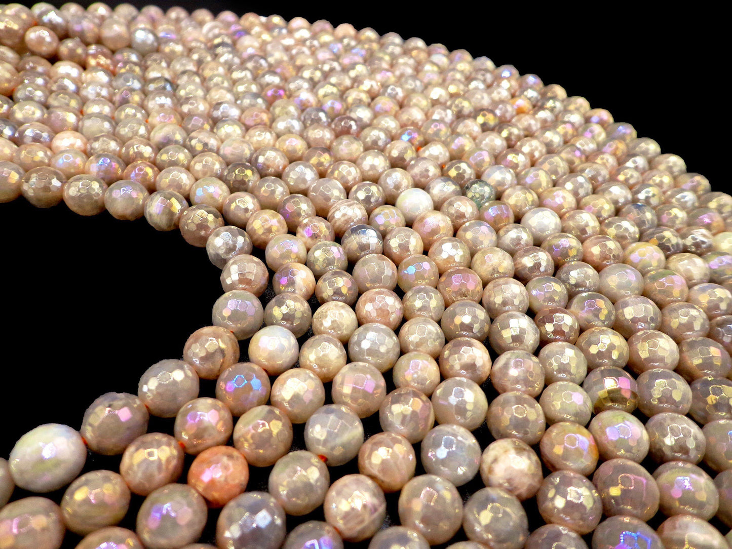 NATURALMystic Moonstone beads 6mm 8mm 10mm 12mm Faceted Round Bead. Gorgeous natural peach color moonstone bead. Great quality gemstone.15.5