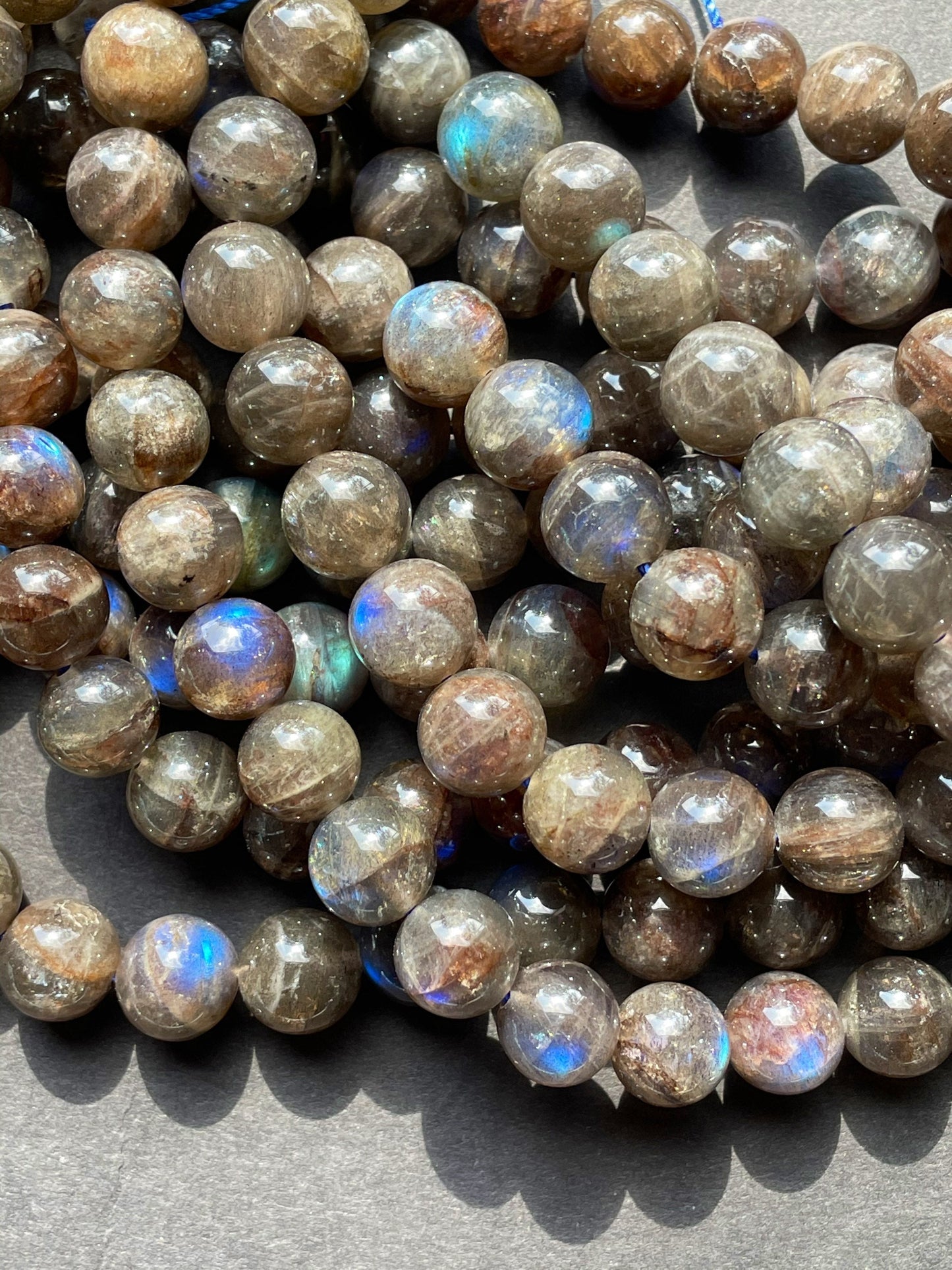 AAA Blue Flash Labradorite Gemstone Bead 6mm 8mm 10mm 12mm Round Bead, Gorgeous Gray Black Color with Blue Flash Labradorite Gemstone Bead, Great Quality Beads