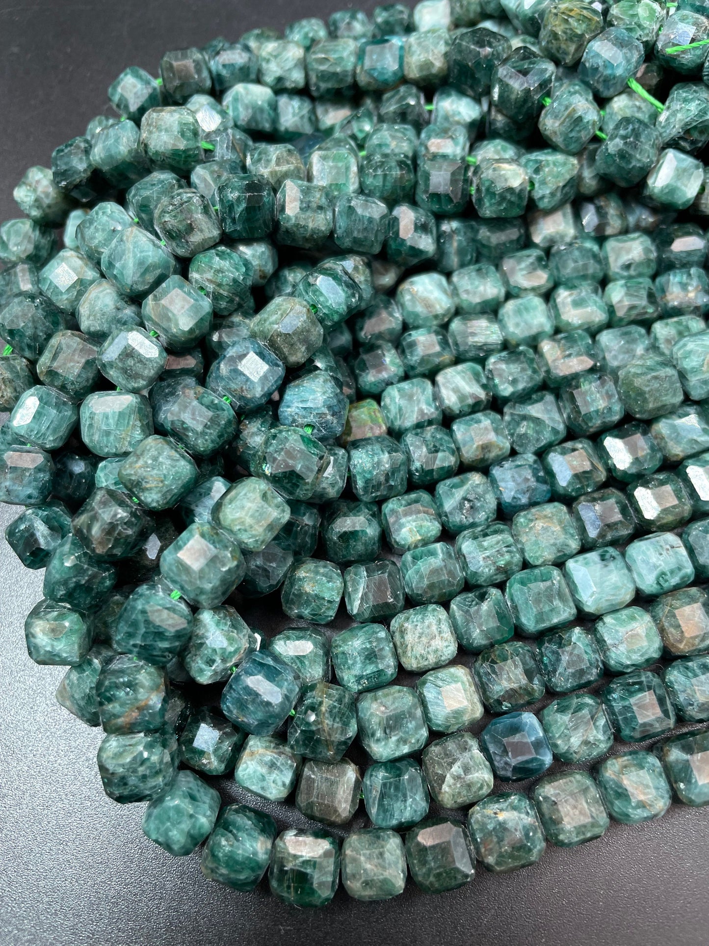 AAA Natural Emerald Gemstone Bead Faceted 6mm 8mm Cube Shape, Gorgeous Natural Green Color Emerald Gemstone Bead